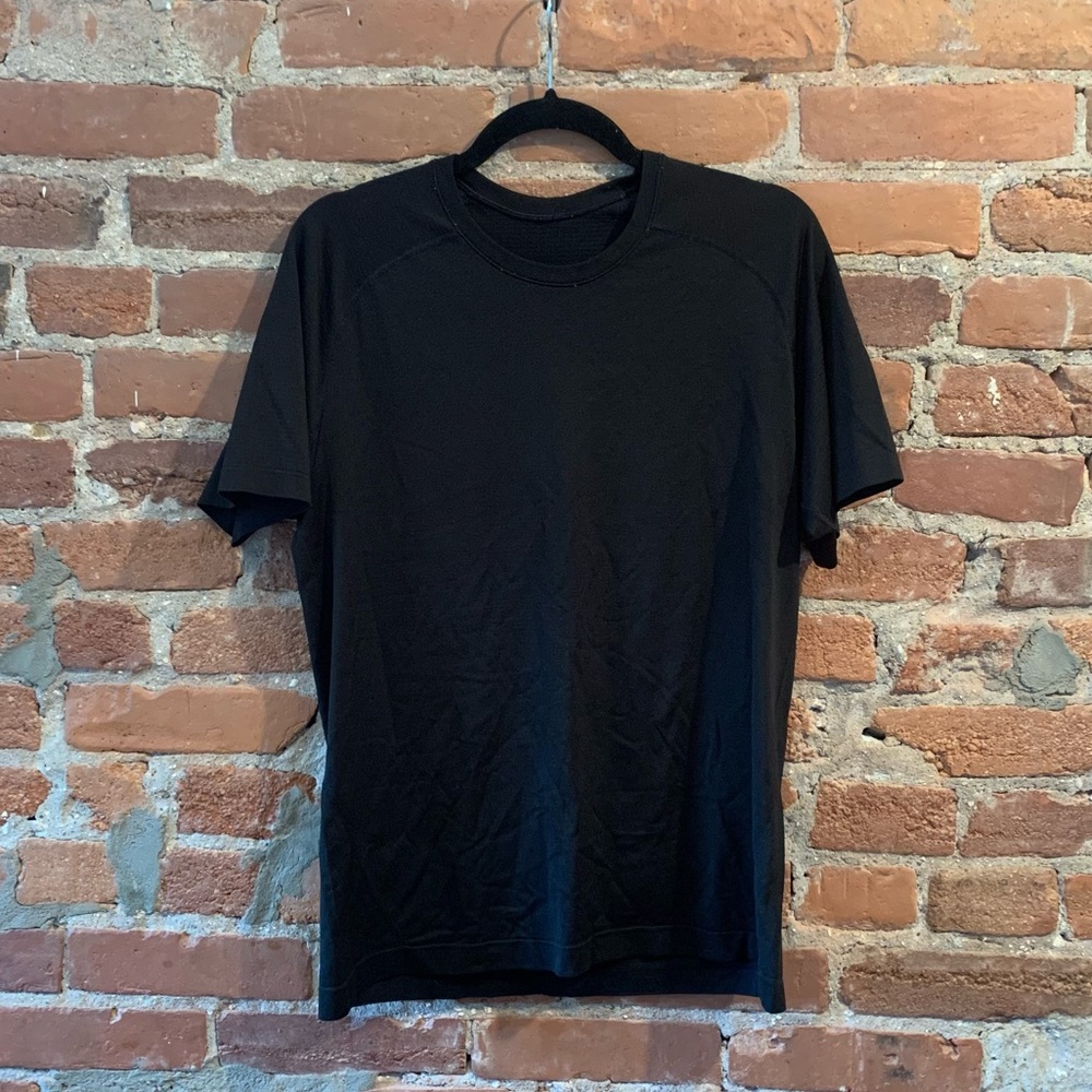 Black lululemon shirt